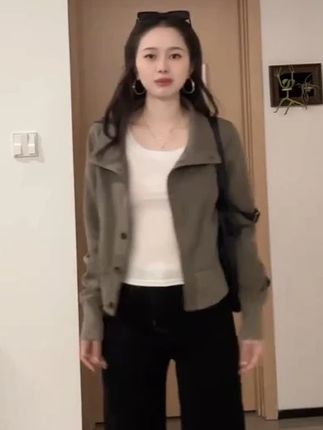 #夹克外套 立领短款修身感利落低饱和绿色休闲夹克外套复古女秋冬INS风百搭#ootd穿搭 #韩系 #高级感穿搭 #小个子穿搭