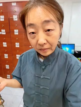入秋干燥,家里有孩子的,这种勺状的梨膏一定得多备点!每天给自己和孩子来上一杯#梨膏水 ,真的别提多舒服了!#一勺梨膏