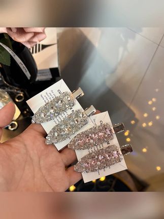 东大门新款小众洋气辣妹风满钻锆石精致无痕刘海夹边夹碎发夹发饰#刘海夹 #辣妹风发夹 #满钻锆石发夹 #东大门发饰 #时尚发夹