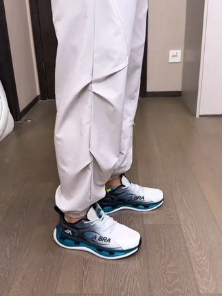 轻到头发丝都能领起来!曼巴布朗运动鞋现在清仓也太便宜了# 运动鞋 # 休闲鞋 # 旅游鞋 # 轻便透气