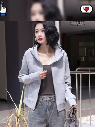 秋冬必备!安可拉红卫衣女款短外套,百搭又时尚! #秋冬女卫衣 #大码卫衣 #大码百搭卫衣 #短款卫衣推荐 #安可拉红卫衣