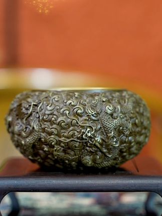 汇集各种美好的元素,珠宝级精密铸造工艺,虽然小但做的很精细,适合做#摆件 #礼品 #送礼 #水盂 #笔洗