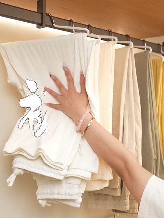 裤子收纳神器,不仅好拿取!挂衣柜干净又整洁#裤架 #鹅型裤架#裤子收纳#衣架#裤架#实用省空间#收纳整理