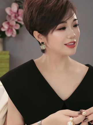 铜合金合成锆石耳饰 时尚高级感轻奢小众耳钉气质百搭黑色耳环女#热门 #热门音乐🔥 #热门短剧推荐