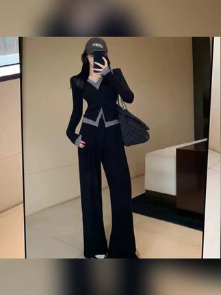 秋季休闲时尚假两件设计显瘦上衣+高腰显瘦阔腿裤两件套套装#秋季套装 #休闲时尚 #假两件上衣 #阔腿裤 #显瘦套装