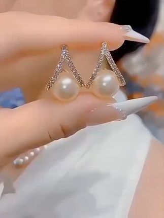 人气百搭珠珠耳钉,一眼心动哦!精致高档饰品 精致女人必备 潮流耳饰