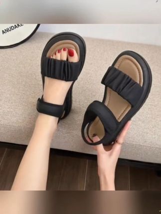 #儿童凉鞋