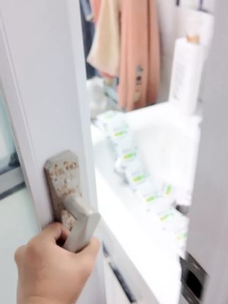 如果你有脚臭,鞋袜臭的,你就用它就可以了,不会让你失望的#强烈推荐#亿振牌臭脚粉#源头实力厂家#臭脚粉#爆款热卖中