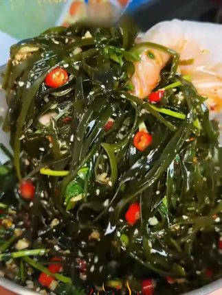 天热了,在家里做一份清脆爽口的凉拌海带丝,爽! #美食 #吃货 #妈呀太香了 #好吃到停不下来 #凉拌菜