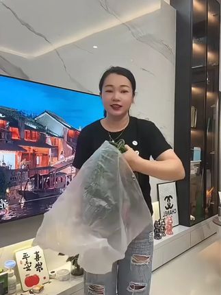 6块9毛钱20米长加粗钢丝芯晾衣绳,承重力很强,晒被子神器户外旅游防风防滑晾挂晒衣服绳 #晾衣神器 #免打孔伸缩晾衣绳