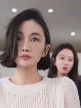 【安静】圆领镂空纯色时尚百搭套头衫 #洛哥 #穿出高级感 #毛衣松弛感随性穿搭 #谁穿谁好看 #冬季必备