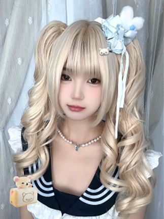 你怎么看都可爱 你想做恶不过也是个小坏蛋#艾丽卷卷假发 #假发 #假发分享 #假发推荐 #甜妹