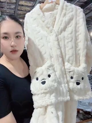 2503卡通提花小熊睡衣女秋冬加厚保暖大码甜美可外穿家居服套 #睡衣家居服 #睡衣 #保暖又好看 #秋冬睡衣 #睡衣女