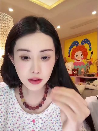 脸上黑头闭口油脂,姐妹们试试韩国的小气泡洗面奶!#皮肤保养#洗面奶 #护肤分享 #我的护肤 #黑头