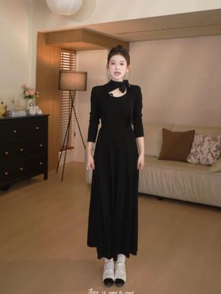秋新款针织裙,小个子显瘦绝了,真的是宝藏穿搭! #秋季穿搭 #小个子女生 #显瘦穿搭 #温柔风穿搭 #小个子穿搭