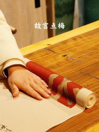【故宫点梅】 故宫红墙映梅花,喜鹊登枝报春华 #国风古韵 #中式生活美学 #东方美学 #秀出新国风 #国风