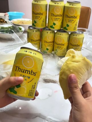 塞两箱进购物车!榴莲季没它?姐妹情份到头了!柠檬苏打太好喝了 #追剧必备 #解腻饮料 #苏打水 #气泡水 #榴莲爱好者