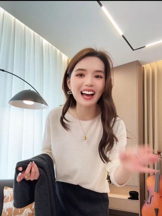 显瘦显高的半裙 遮肉遮胯 梨形身材必备 错过拍大腿! #梨形身材显瘦穿搭 #显瘦穿搭 #秋冬穿搭 #ootd穿搭 #每日穿搭
