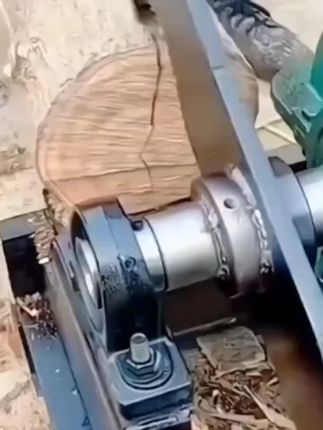 自动劈柴机家用劈柴机全自动劈柴神器家用农村劈柴神器家用劈柴机#好物推荐