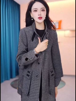做一个优雅安静的女人,要懂得,对于孩子,老人多一份宽容与理解,多一份爱心与耐心 #品质女装 #穿出高级感 #今天穿什么 #每日穿搭 #遮肉显瘦