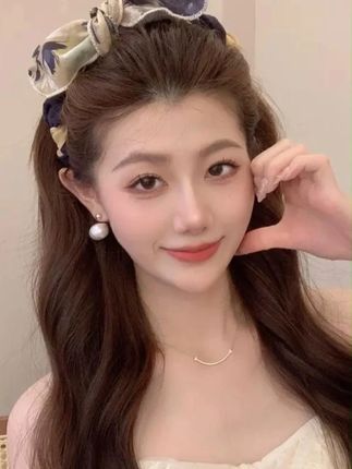 港风~~复古时尚波点发卡发箍女气质百搭发箍带齿防滑压发洗脸头箍#发箍这样戴好美 #防滑发箍 #洗脸发箍 #发箍 #气质发箍