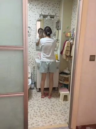 在这个世界上没有天生合适的两个人只有彼此迁就的两颗星相爱不是 #原创视频 #日常护理 #日常分享 @贝小贝【真婆婆家】