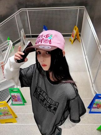 周末起床抓的第一件。 #SFNT #tizzyt #秋季上新 #潮流不息种草不止 #ootd穿搭
