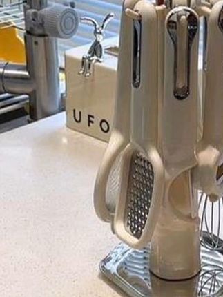 WUC厨房小工具套装家用网红削皮刀打蛋器开瓶器面粉筛七件套组合