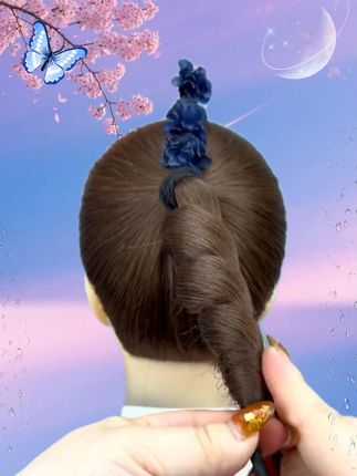 头发这样盘,优雅又气质 #简单易学#丸子头#编发#花苞丸子头