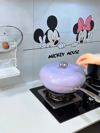 厨房里有了台面壁挂两用的双层锅盖架,做饭时的锅盖再也不用乱放了。免打孔安装方式,结实耐用,承重力强。能放大小锅盖,还带有接水盘,干净整洁,还节省台面空间 #锅盖架 #厨房好物 #壁挂锅盖架 #厨房置物架 #免打孔锅盖架