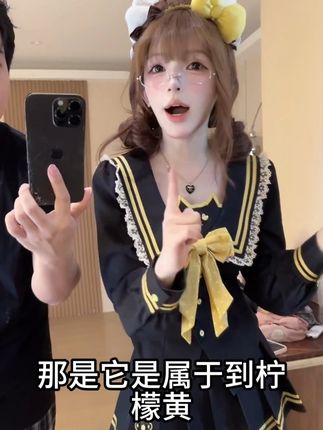 【瑞茜·威瑟斯 萌物教主 秋季学院风小众海军领上衣短裙 R7109-1V】#秋季款 #学院风 #小众短裙 #海军领