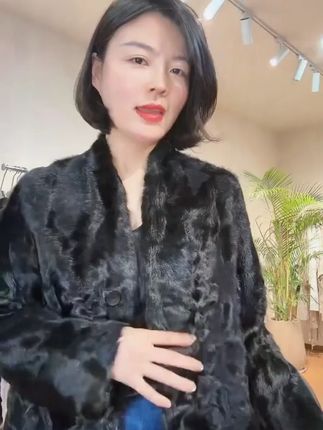 49TANTAN 百搭显瘦气质秋冬皮毛一体外套2392, #秋冬穿搭 #老谭私服 #显瘦穿搭 #遮肉显瘦遮肉减龄