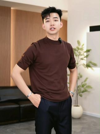 全国大降温!真的冷了,羊毛短袖穿起来! #品质男装 #男生穿搭 #夏季新款