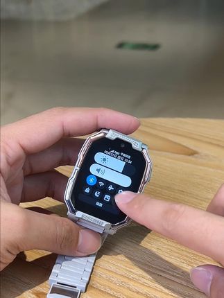 可以立起来拍照的电话手表真的太酷了吧#电话手表
