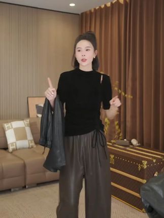 秋季新款!洋气百搭丝绒五分袖收腰系带小衫来袭 #秋季丝绒上衣 #收腰系带小衫 #时尚五分袖衫 #新款丝绒小衫 #五分袖小衫