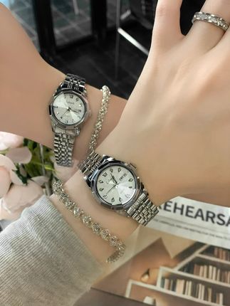 绝美灰色钢带手表 时尚新宠 展示精选灰盘钢带手表 细节亮眼。#女士 #气质 #百搭