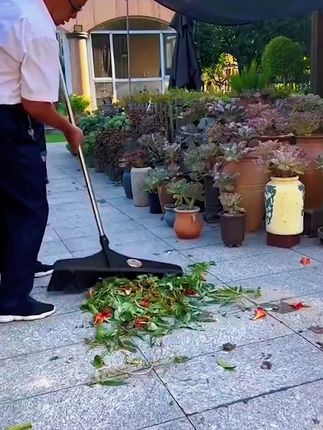 意布大扫把单个扫帚硬毛土地笤帚庭院扫院子仓库室外加长扫把 #庭院大扫把  #户外大扫把  #我的乡村生活  #庭院打扫  #辛勤劳动者