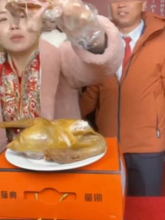 小刘子姐香菇麻椒鸡1000克卤味两年左右老母鸡手工卤制麻辣鲜零食 #麻椒鸡