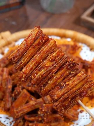 香辣爽口的家庭版“辣条”! #豆三秒#腐竹#美食分享#豆制品