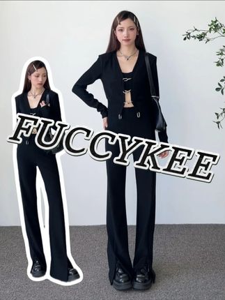 现实中哪有那么多好比例好身材的?穿对裤子就完事了 #尝试一个新look #时髦精的ootd #拿捏精致感ootd #又酷又飒 #西装裤