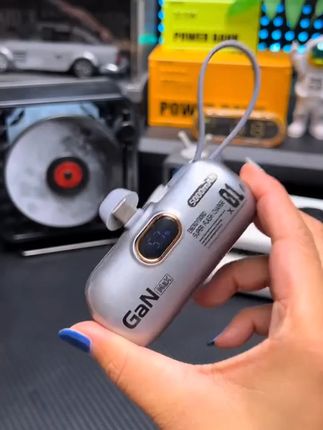 能量哆胶囊充电宝自带线数显迷你便携超级快充适用苹果安卓华为#便携式充电宝 #胶囊充电宝 #显数充电宝 #迷你充电宝 #自带线充电宝