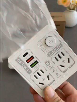 2 新款涂鸦86插座USB多功能转换器宿舍家用插排插线板排图案随机发 商品短标题*最多输入10个