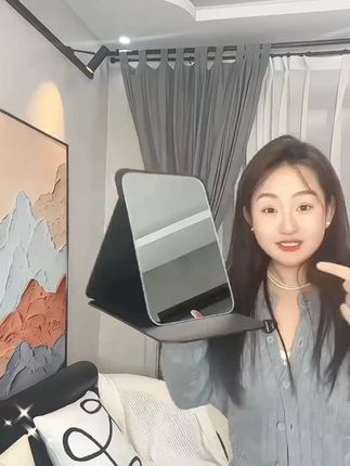 到手超大一个化妆镜 照人也清楚居然才要几块钱 (我买的是超大号)我先冲了 主要家里缺一个泡面盖子#化妆镜 #化妆镜折叠便携 #实用好物