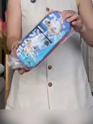 九月份上学的孩子,这个# 3D文具盒一定要提前备上,卡通的图案,容量大,能分类收纳各种文具,防水防脏,孩子特别喜欢#文具盒 #学习用品 #好物分享