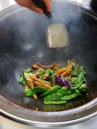 建议家里烧菜的都备上一罐#海鲜粉 #去腥增香 真的特别好用 平常做个肉菜#调肉馅 都能用得上