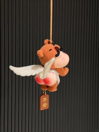 天使植绒屁屁熊蜡笔小新挂件卡通动漫创意车载挂件居家装饰摆件#天使植绒挂件 #蜡笔小新挂件 #车载挂件 #居家装饰 #可爱摆件