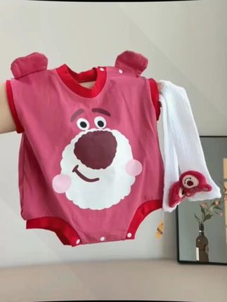 妈耶这个草莓熊哈衣太可爱了吧,小宝们安排呀!#婴童 #婴幼儿服饰 #面料柔软舒适 #夏季新款 #潮童必备