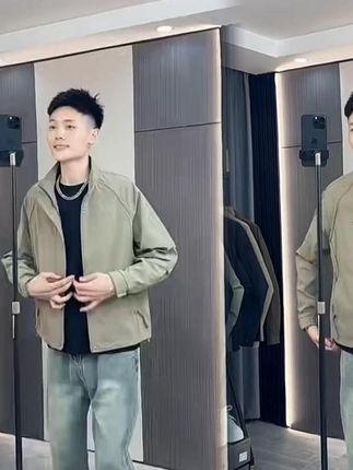 春秋时尚百搭立领夹克外套男士简约潮流痞帅立裁拼接上衣夹克外套#男生穿搭 #品质男装 #阳光男孩 #百搭神裤