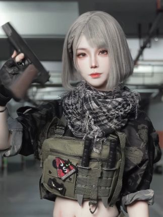 倾听3KD威龙大人破碎心事,0.3KD敢来就死定了 #三角洲行动 #麦晓雯 #cos #骇爪