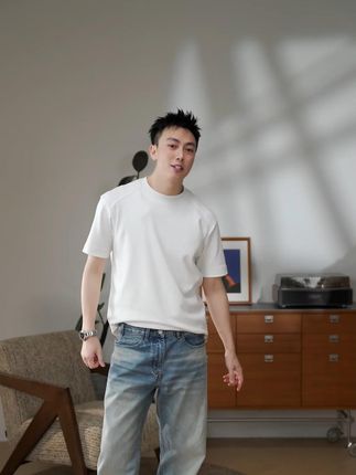 秋季男士蓝色牛仔裤休闲宽松直筒水洗百搭长裤高级感 #男生穿搭 #品质男装 #穿出高级感 #百搭裤子 #普通男生如何穿出cleanfit